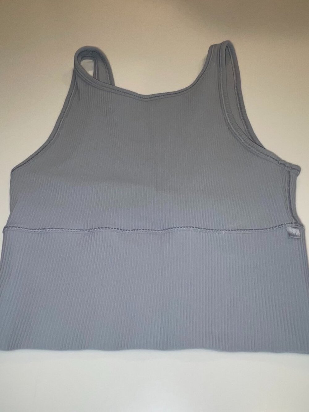 Lululemon Gray Ribbed Cropped Tank Top - Women's Small